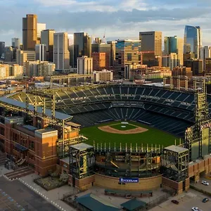 Golden Triangle Townhome At Downtown Denver